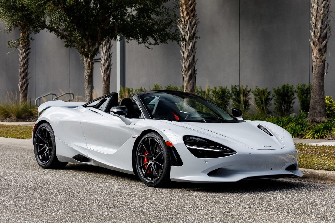 Used 2026 McLaren 750S Spider 1