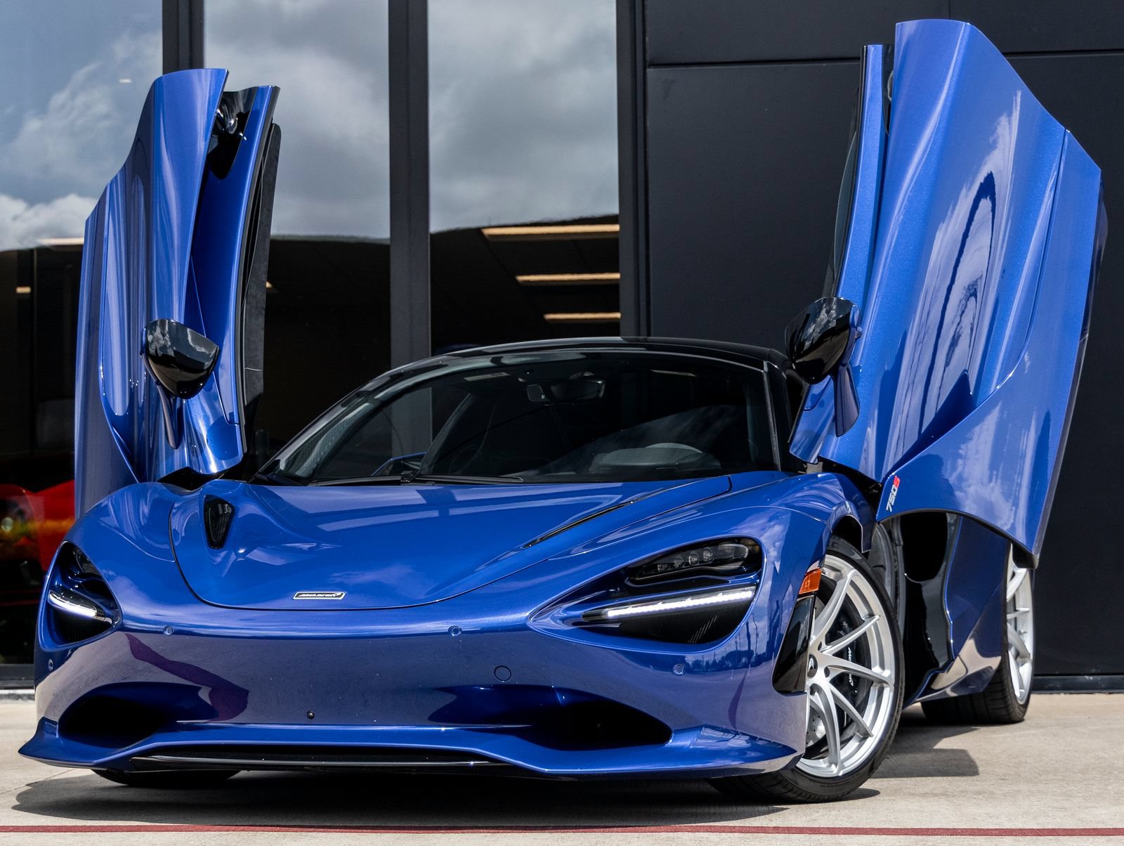 Used 2024 McLaren 750S Spider 2