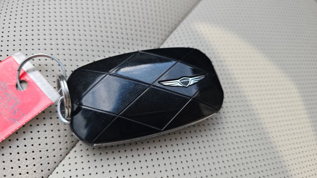 2026 Genesis Gv70 2.5T