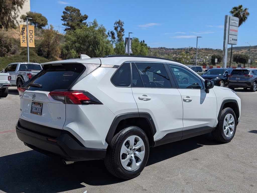 2021 Toyota RAV4 LE