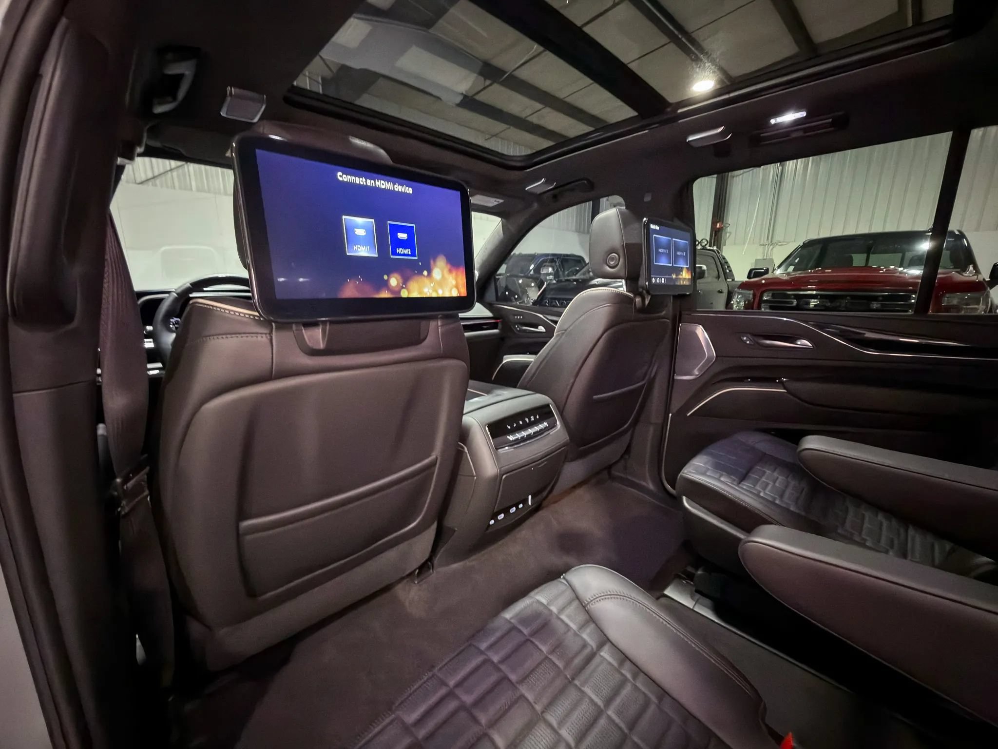 2024 Cadillac Escalade-V V-Series - Photo 15