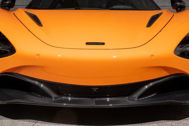 Used 2019 McLaren 720S Performance photo 31