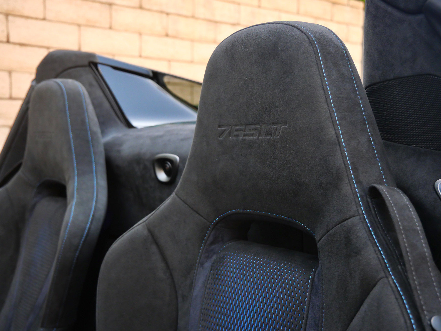 Used 2022 McLaren 765LT photo 18