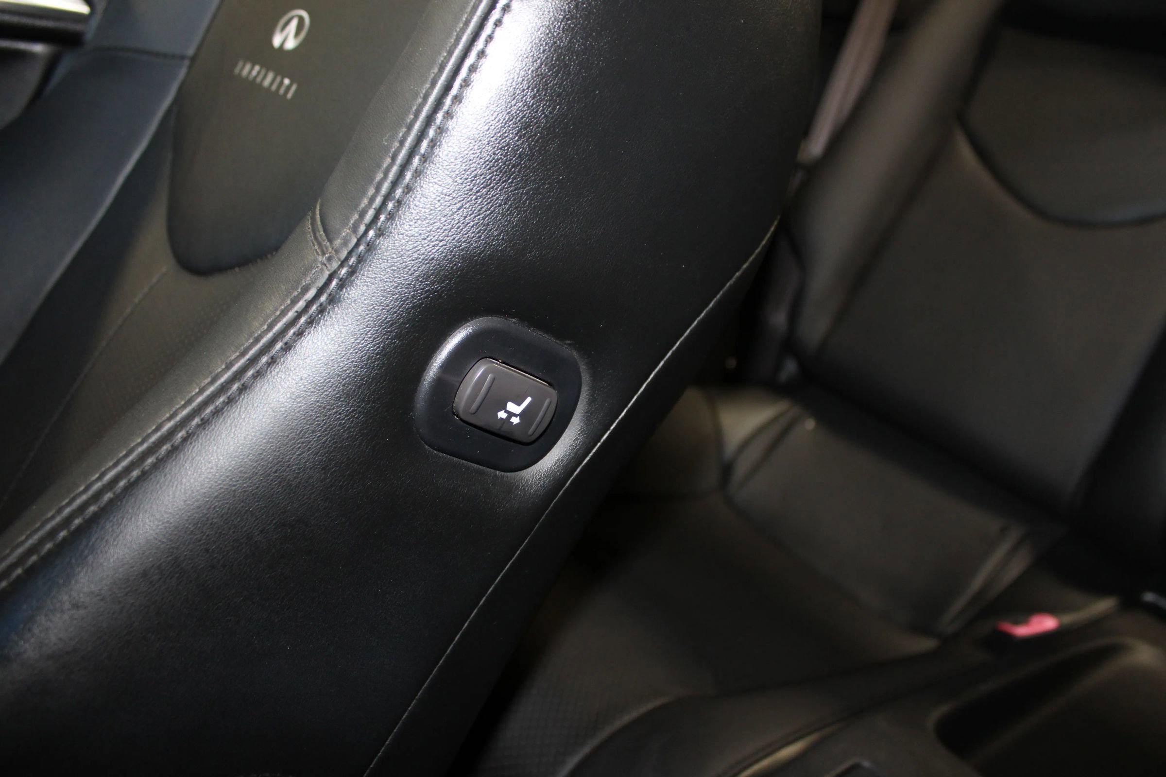 2014 INFINITI Q60 Journey