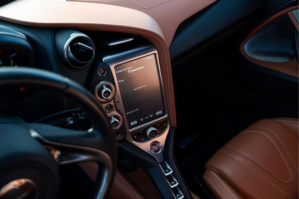 Used 2018 McLaren 720S photo 39