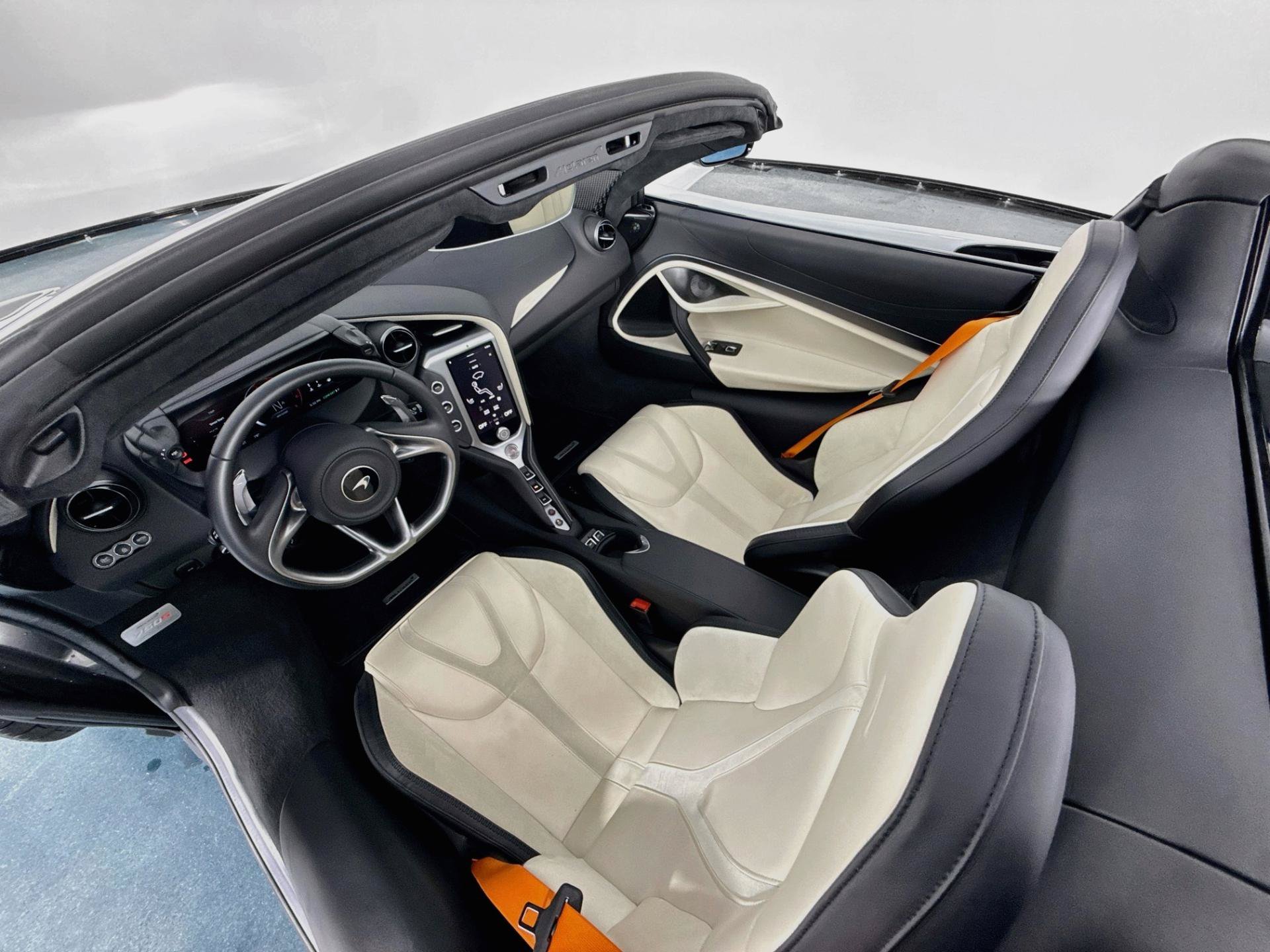 Used 2024 McLaren 750S Spider photo 43