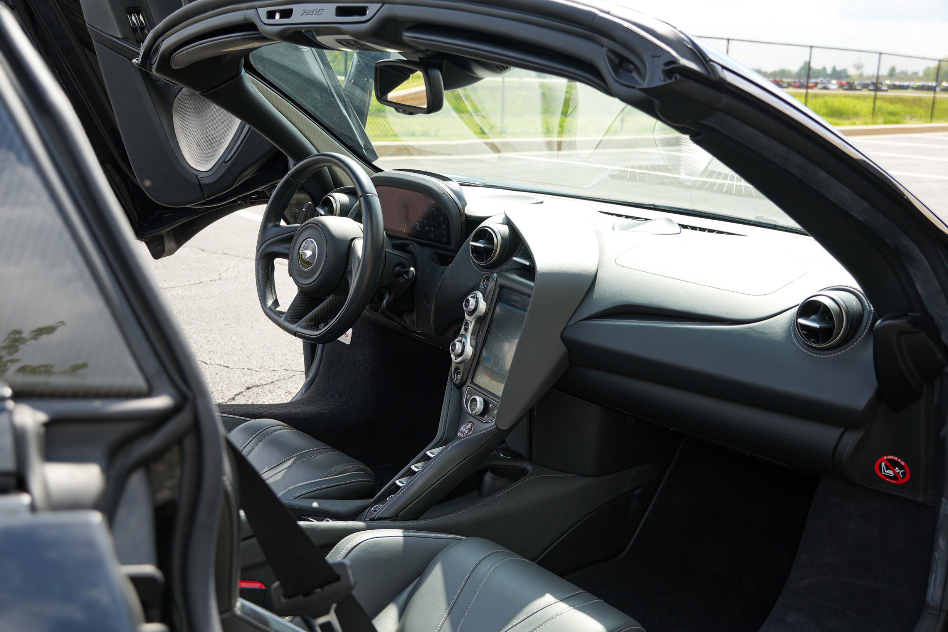 Used 2020 McLaren 720S Luxury photo 25