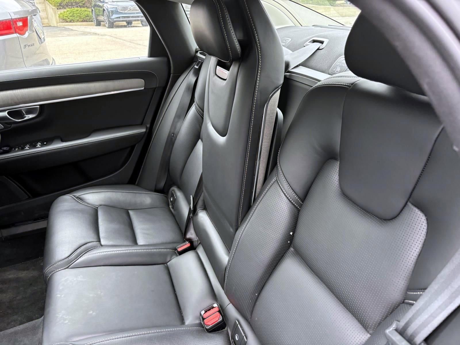 2023 Volvo S90 B6 Ultimate