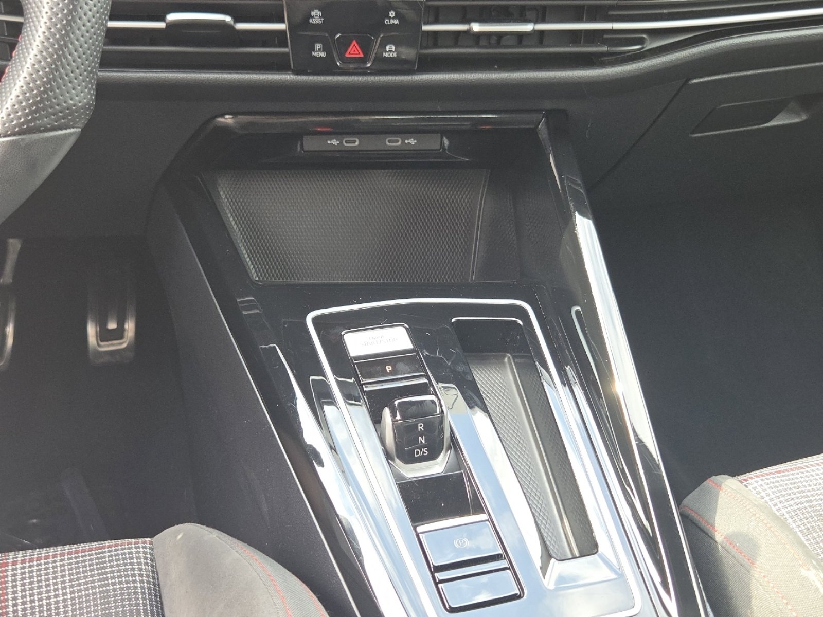 2024 Volkswagen GTI S