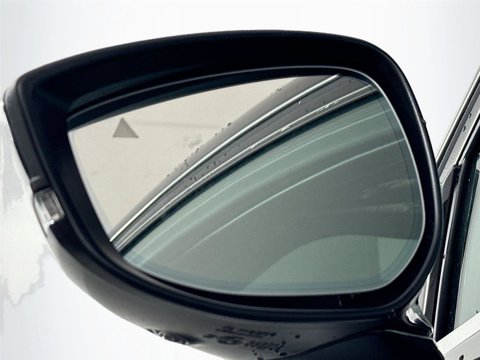 2026 MAZDA Mazda3 Hatchback w/Premium Plus Pkg