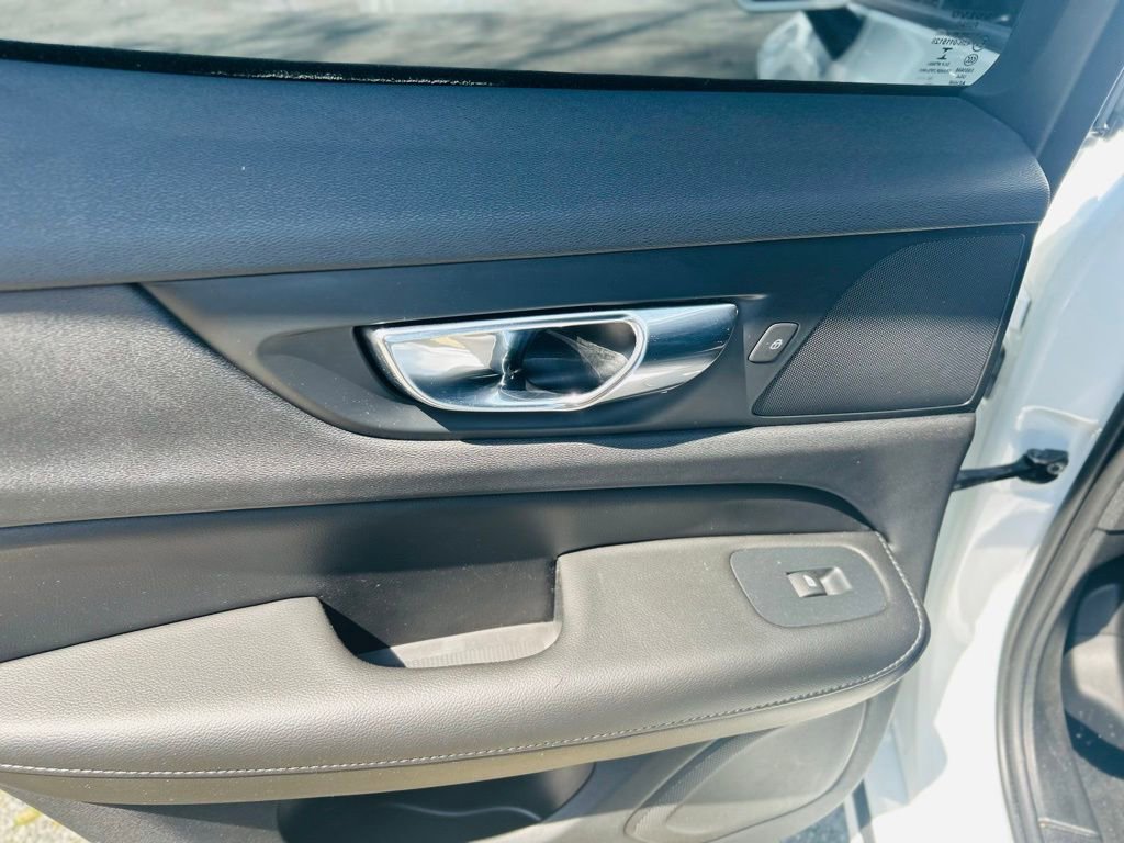 2020 Volvo S60 T5 Momentum