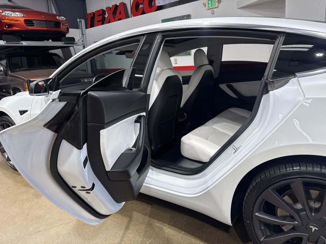 2020 Tesla Model 3 Performance