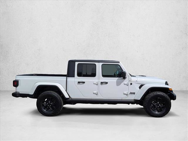 2022 Jeep Gladiator Sport