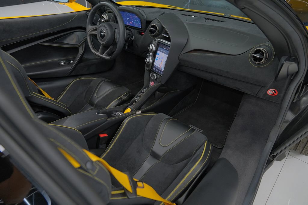 Used 2023 McLaren 720S Luxury photo 40
