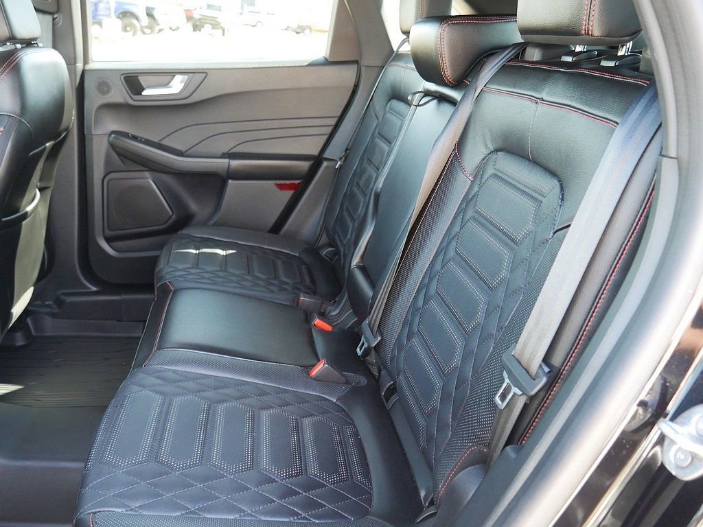 2023 Ford Escape ST-Line Elite