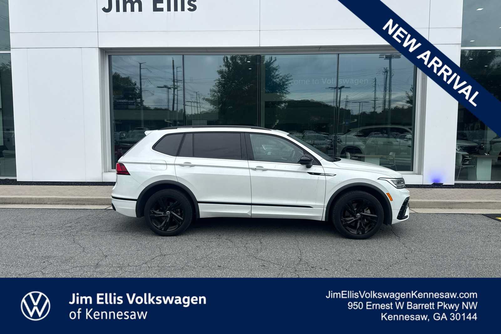 Certified 2023 Volkswagen Tiguan SE R-Line