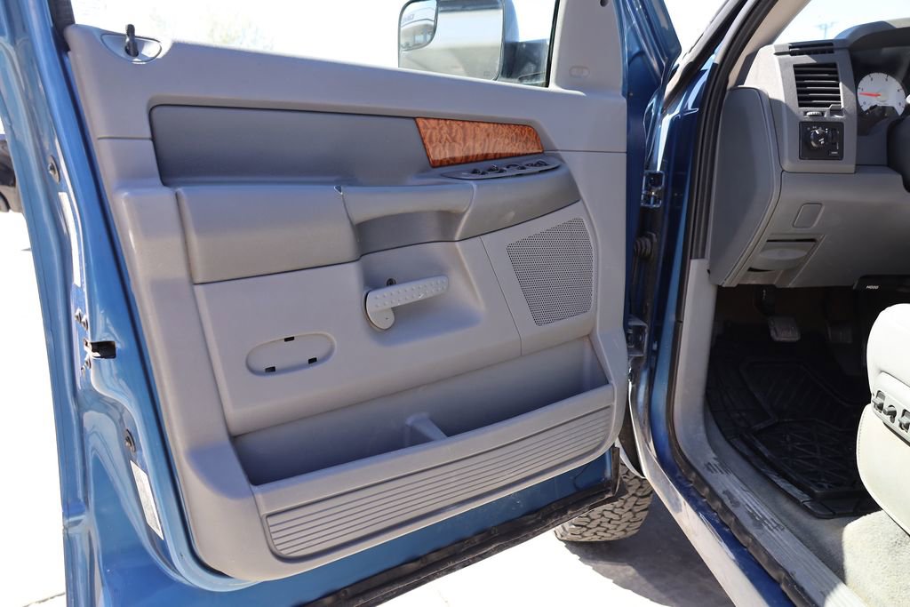 2006 Dodge Ram 2500 Truck SLT