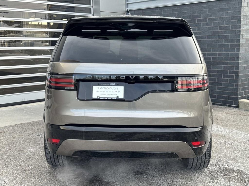 2025 Land Rover Discovery Dynamic SE