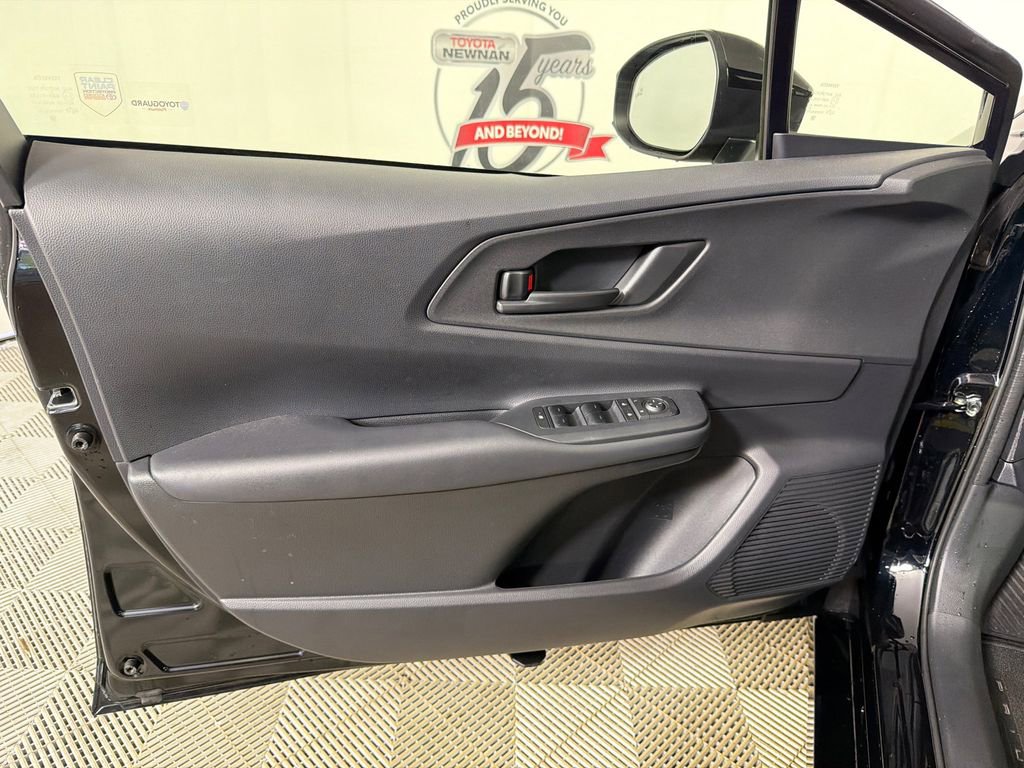 2025 Toyota Prius Plug-In Hybrid