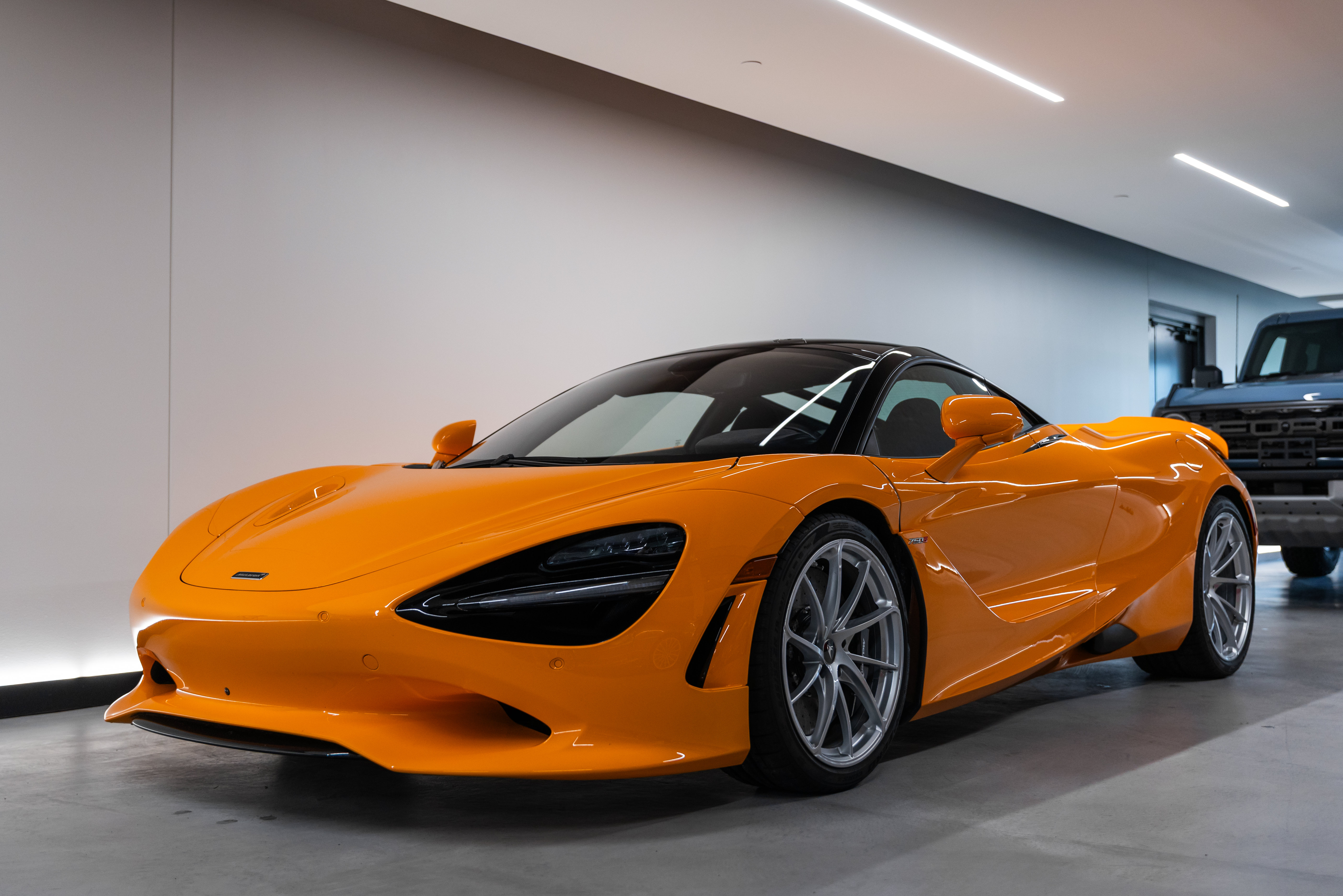 New 2025 McLaren 750S photo 29