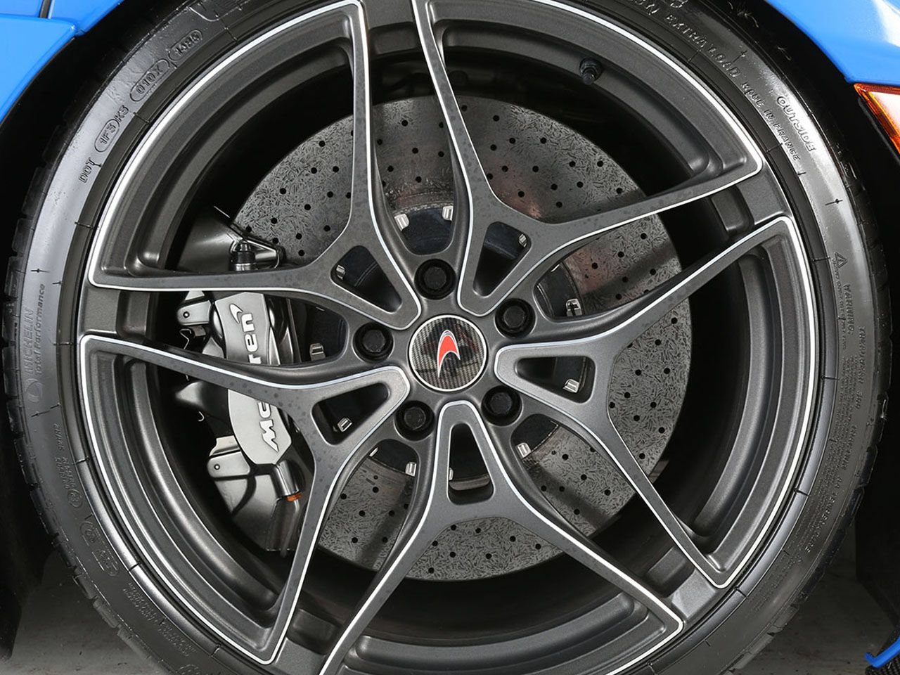 Used 2018 McLaren 720S Performance photo 6