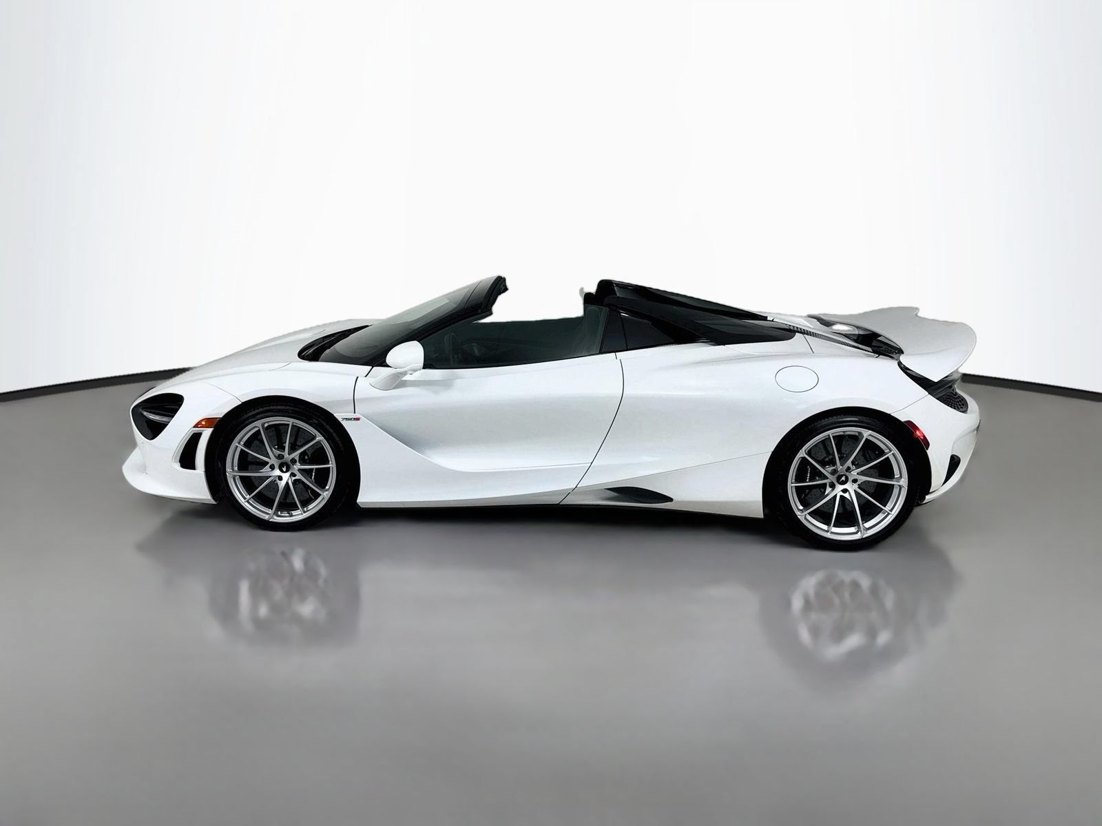 Used 2024 McLaren 750S Spider 4