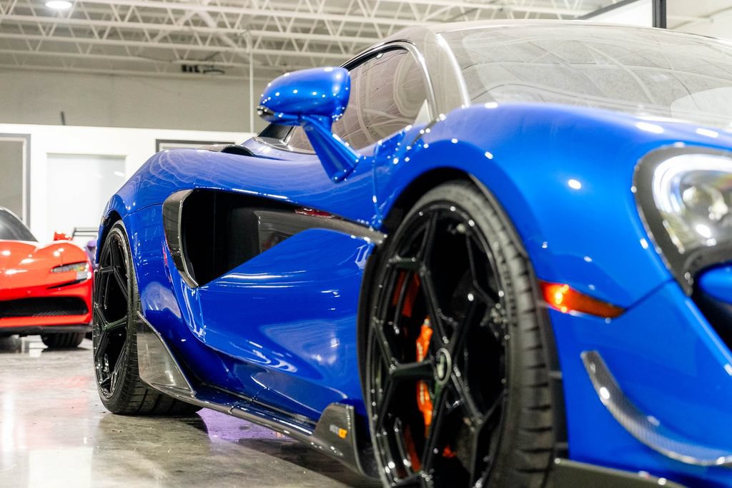 Used 2019 McLaren 600LT photo 11
