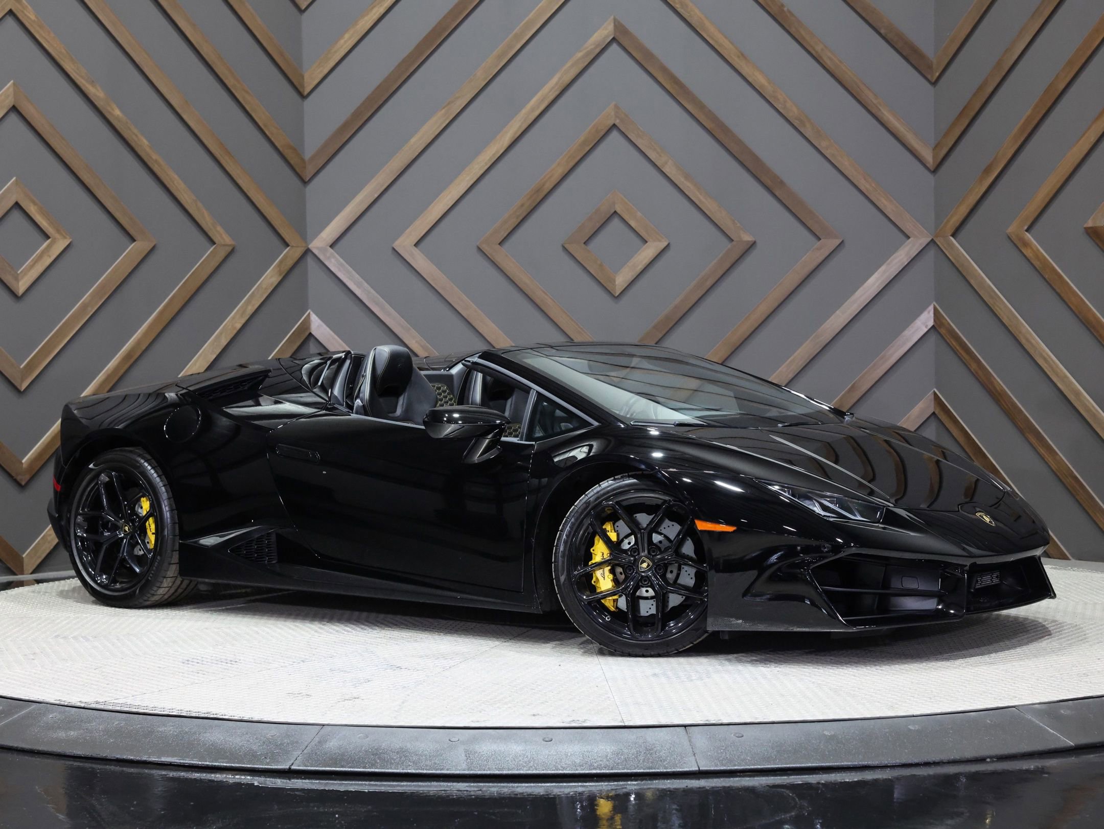 Used 2018 Lamborghini Huracan LP 580-2