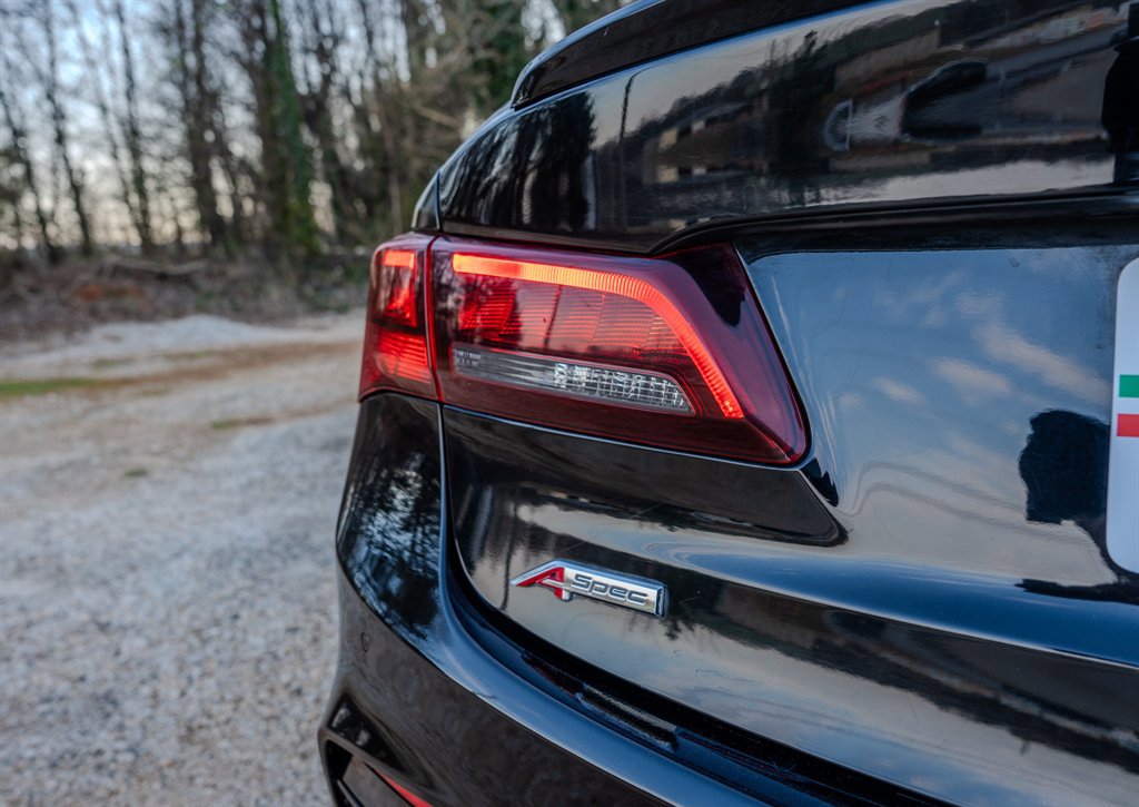 2019 Acura TLX V6 w/ Technology & A-SPEC Pkg