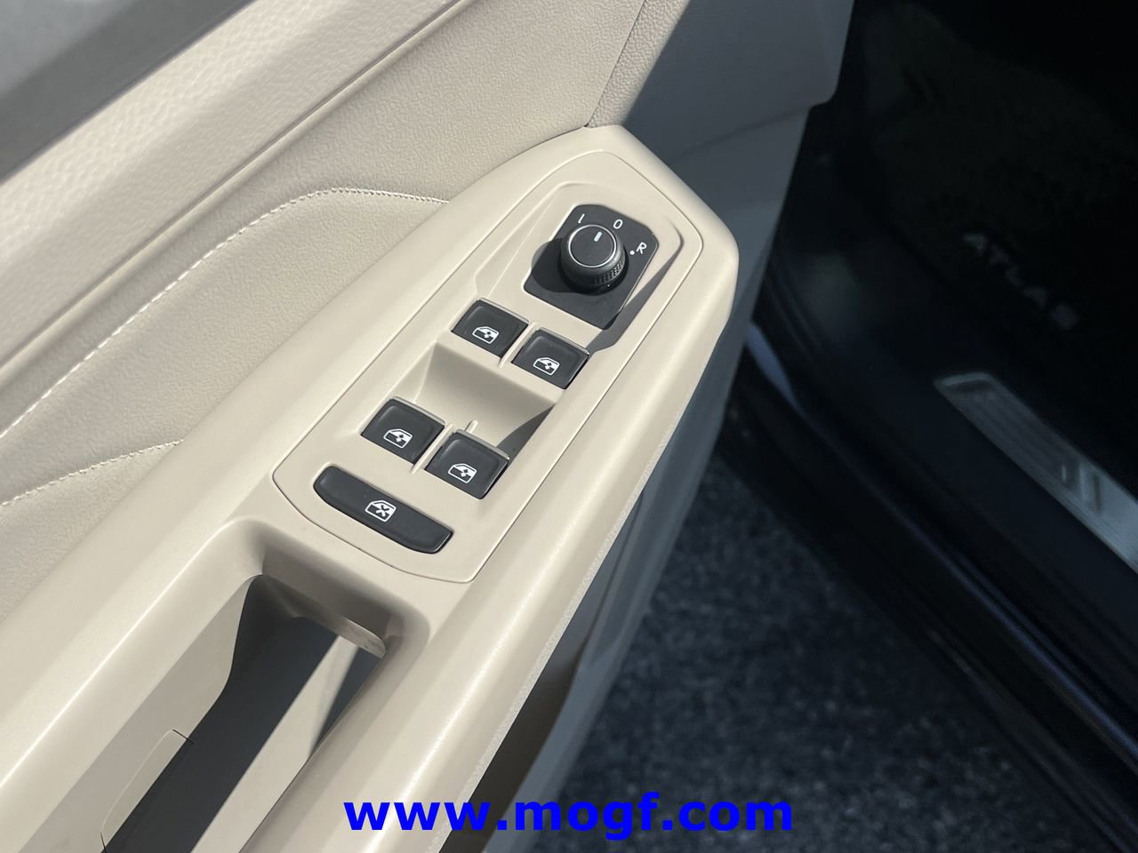 2022 Volkswagen Atlas SE