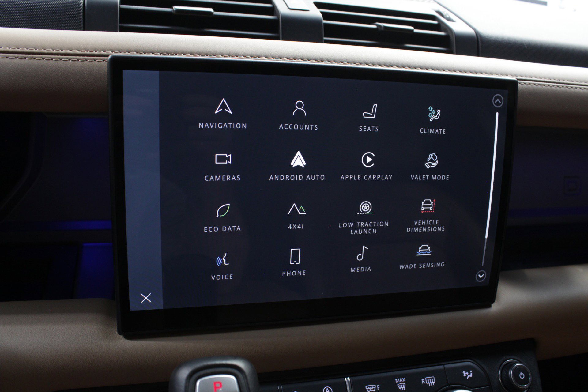 2025 Land Rover Defender 110 V8