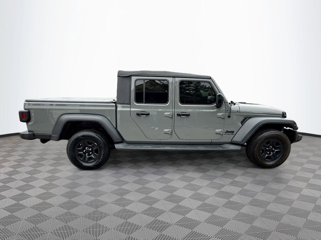 2022 Jeep Gladiator Sport