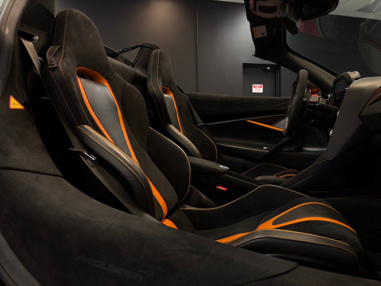 Used 2021 McLaren 720S Performance photo 25