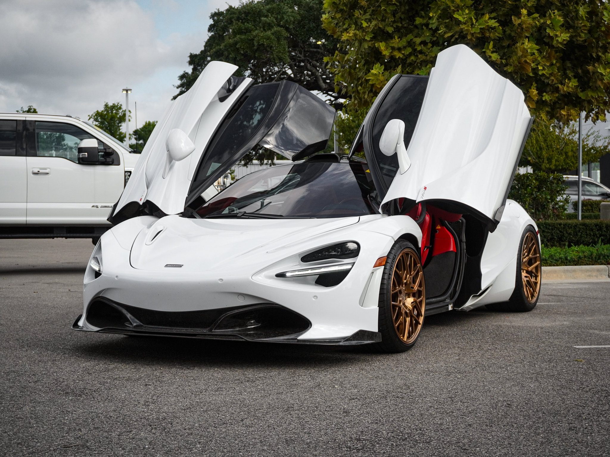 Used 2019 McLaren 720S photo 6