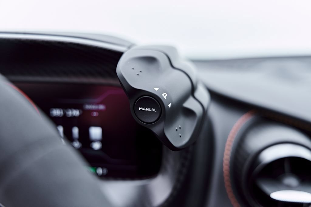 Used 2025 McLaren 750S Spider photo 81
