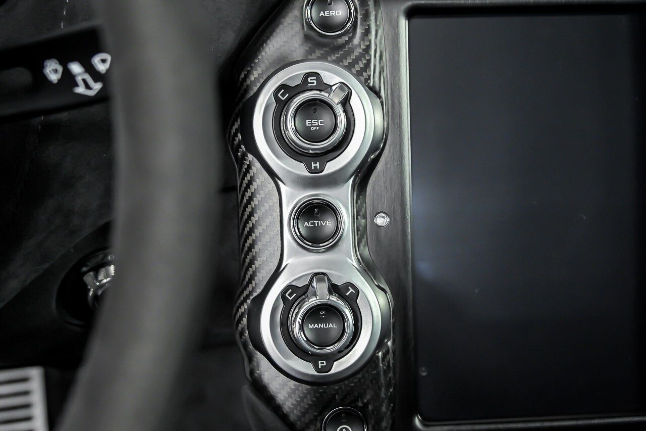 Used 2018 McLaren 720S Performance photo 33