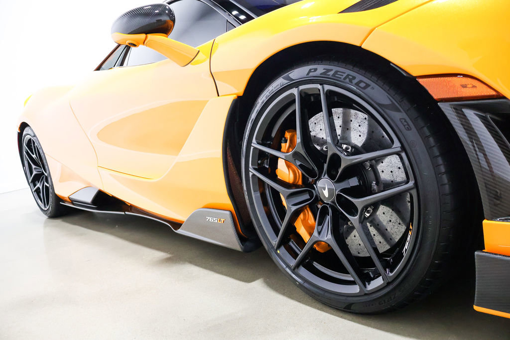 Used 2022 McLaren 765LT photo 34