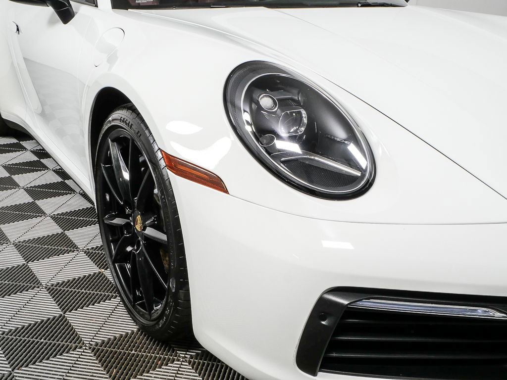 2020 Porsche 911 Carrera