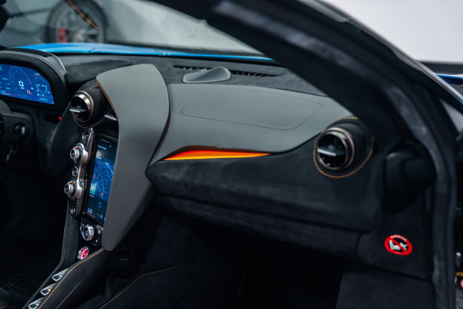 Used 2022 McLaren 720S Performance photo 21