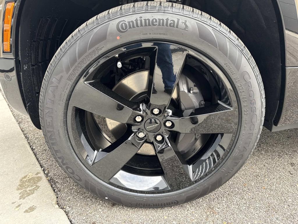 2026 Land Rover Defender 110 X-Dynamic SE