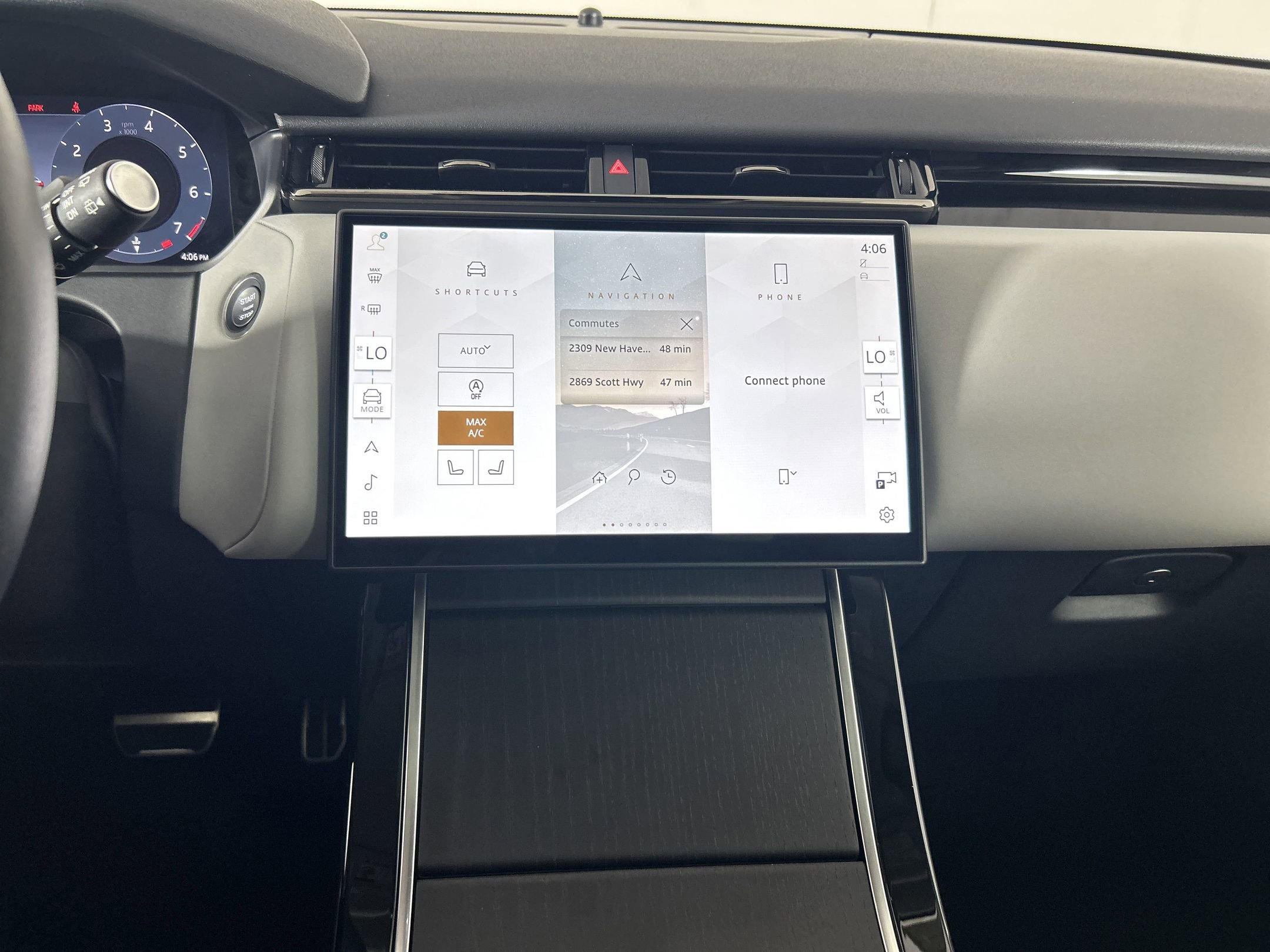 2025 Land Rover Range Rover Velar Dynamic SE