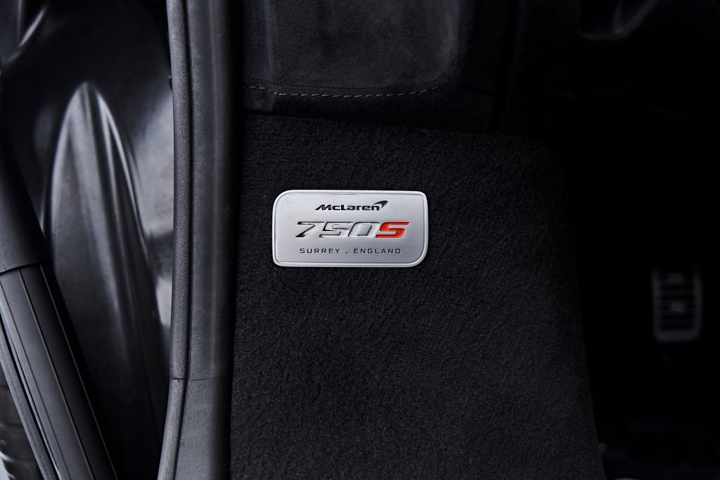 Used 2025 McLaren 750S Spider photo 58