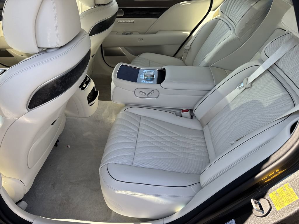 2025 Genesis G90 3.5T