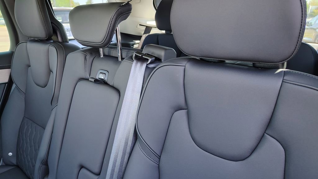 2026 Volvo Xc90 B6 Plus