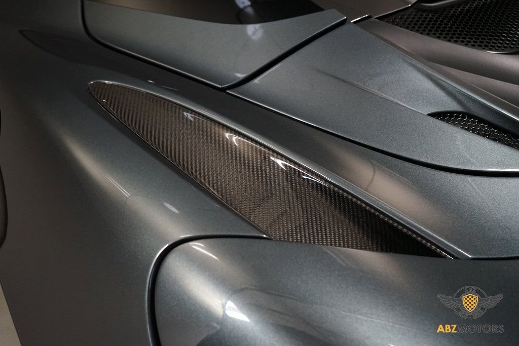 Used 2020 McLaren 720S Performance photo 10