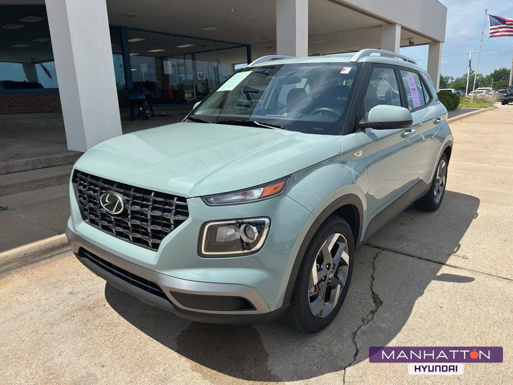 Used 2025 Hyundai Venue SEL