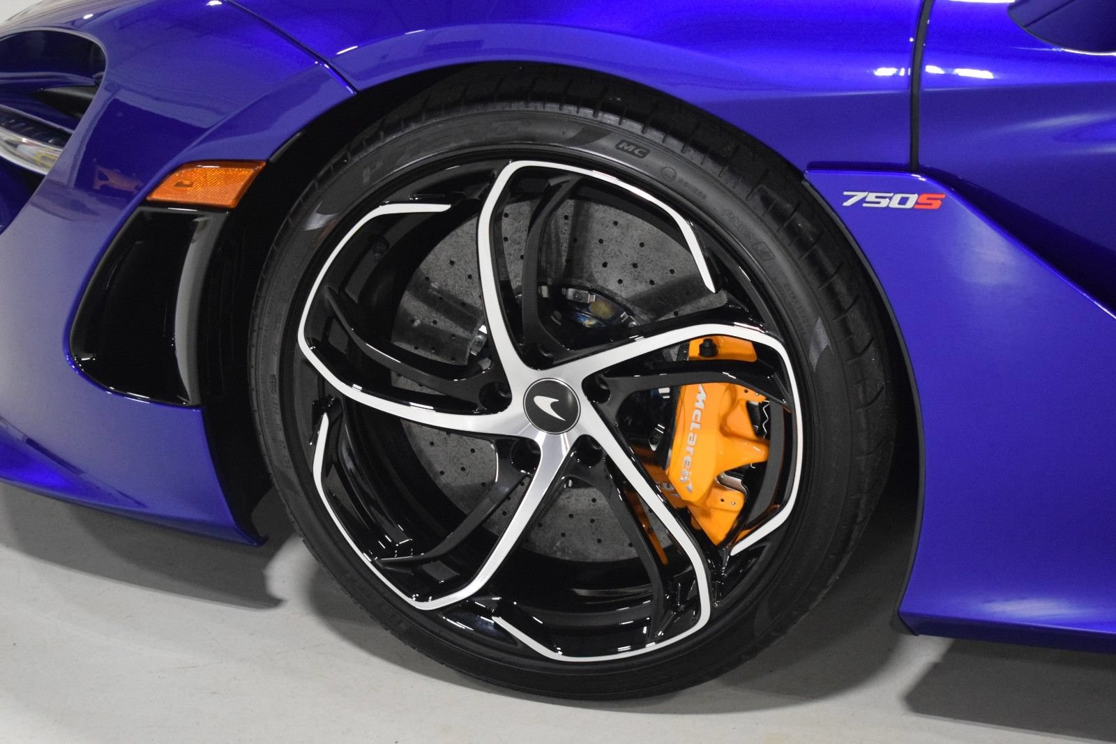 Used 2024 McLaren 750S Spider photo 7