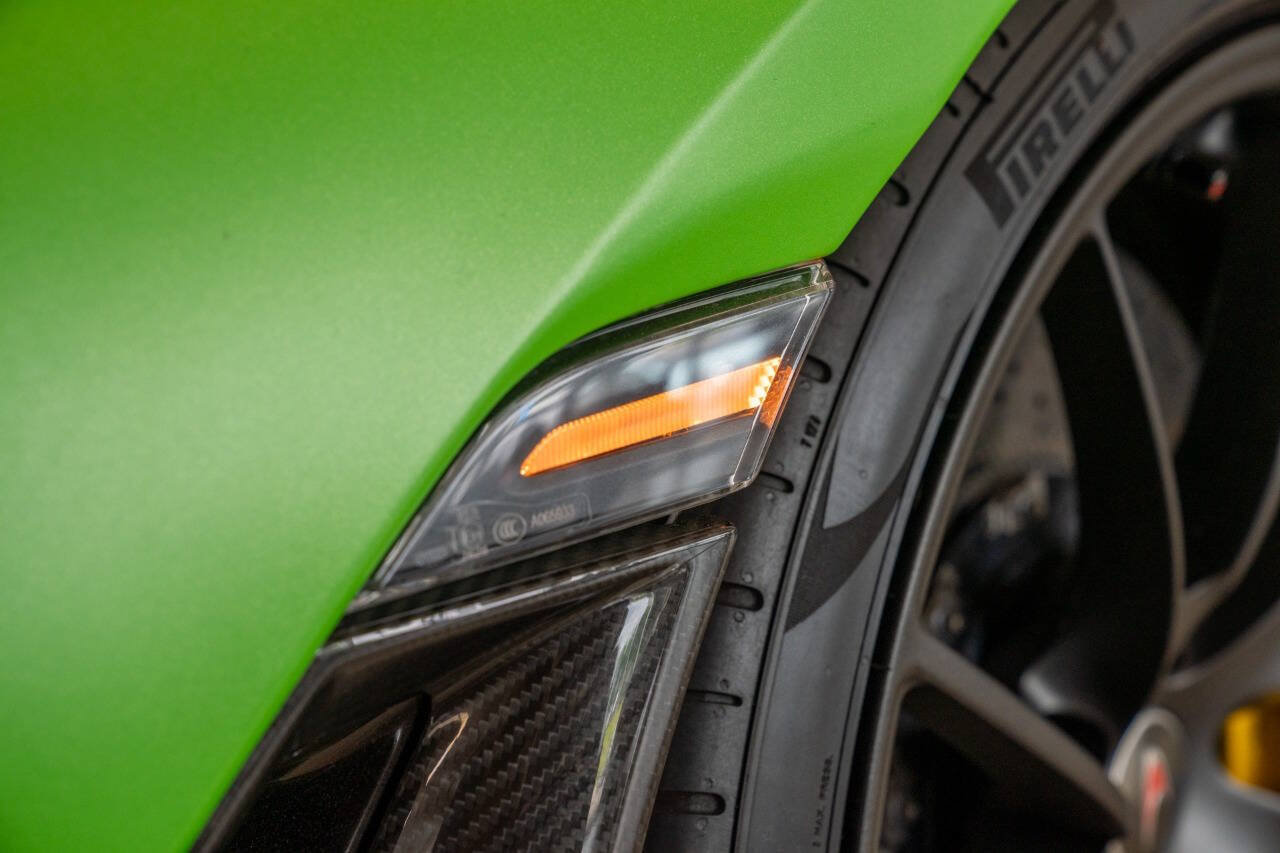 Used 2018 McLaren 720S Performance photo 82