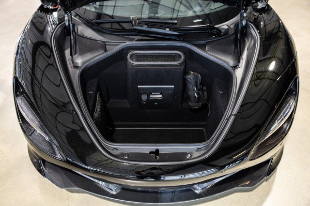 Used 2020 McLaren 720S Spider photo 30