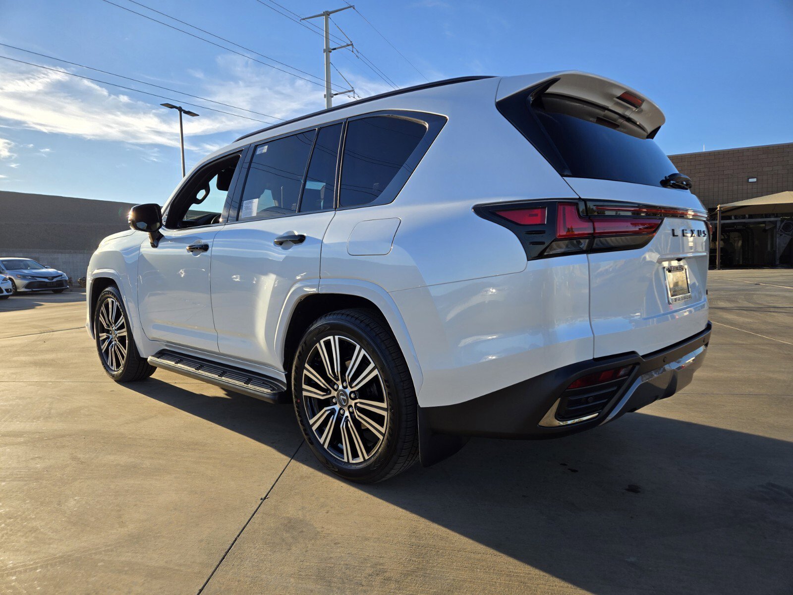 2026 Lexus LX 600 4WD w/ Luxury Package